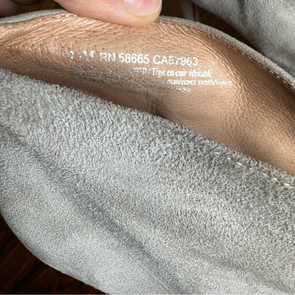 Halogen Grey Suede Leather Booties size 7 - Picture 9 of 13